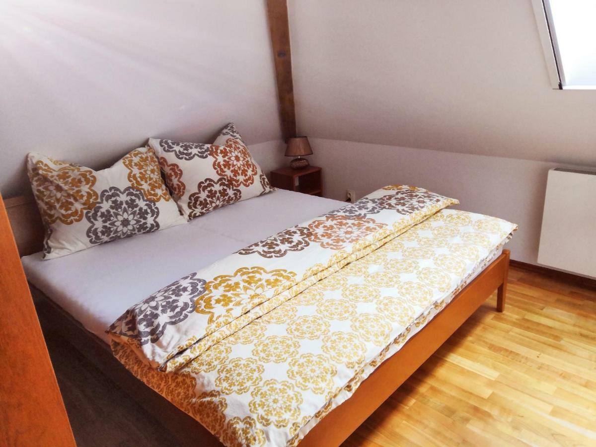 Historicky Dum U Lazni Apartment เชบอนย์ ภายนอก รูปภาพ